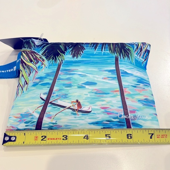 United Airlines Hawaii Amenity Kit with UA Body NWT - Picture 3 of 6